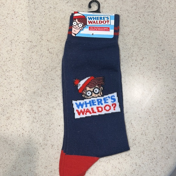 3/$25 NEW 🔥 WHERE’s WALDO SOCKS Sz 6-12 Tote MISC. $13 for each pair - Picture 3 of 3
